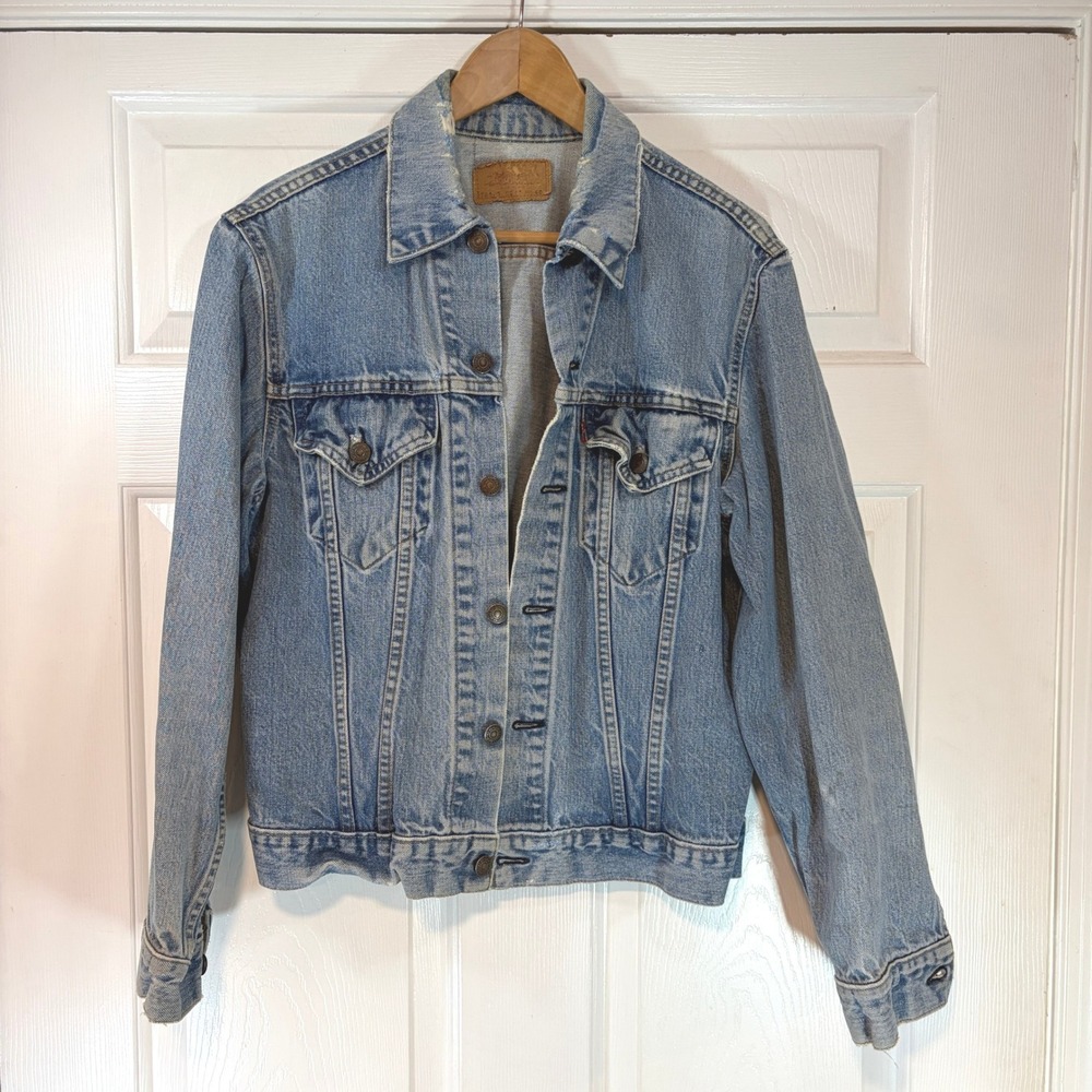 LEVIS 70505 0217 Vintage Type III Trucker Denim Jacket M 40 Faded Distressed 522
